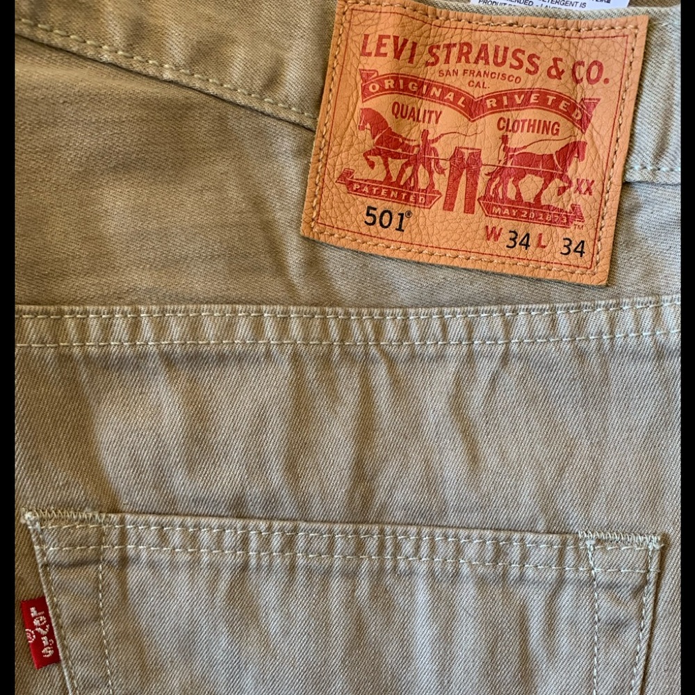Men’s Levi’s 501 tan like new 34 x 34